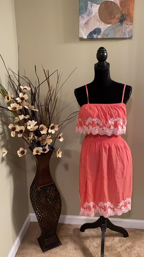 NWT Chelsea \u0026 Violet dress Size S 