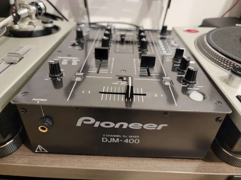 Pioneer DJM-400 2ch Performance DJ Mixer  DJM400 - w/ Effects & In-Loop Sampler - Image 3 of 4