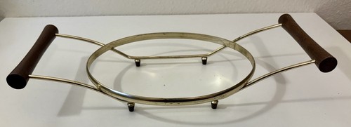 Vintage Pyrex Dish Stand Holder Casserole Atomic Wood Handles MCM Gold Tone - Picture 4 of 9