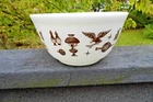 Pyrex Early American #402 1 1/2 Qt Mixing Bowl $14.99