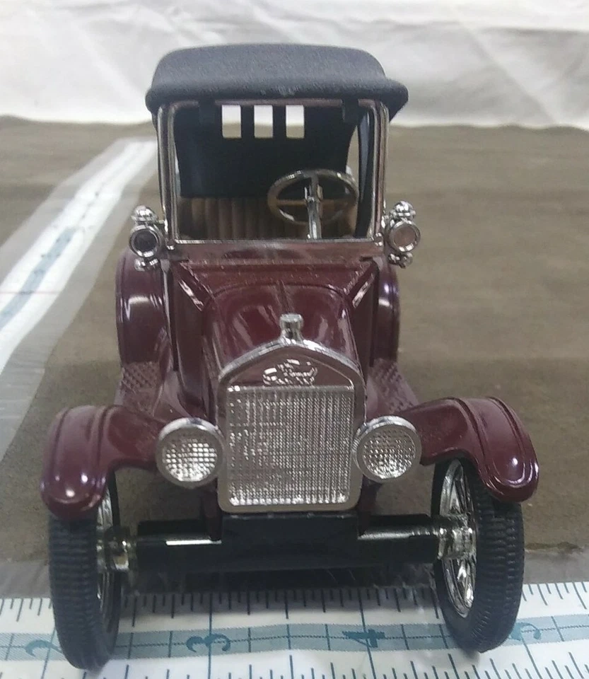 ERTL 1918 PANEL BANCO DE ENTREGA Dobyns Bennett #F159 con llave escala 1/25 Foto 4 de 4