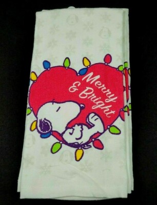 Peanut SNOOPY '' Merry & Bright '' Kitchen Towel Neon Christmas Lights Heart *NEW*