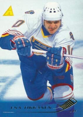 1995-96 Pinnacle #57 ESA TIKKANEN - St. Louis Blues