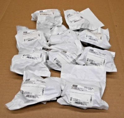LOT OF 10 NEW HUBBELL NHC1036CR 3/4" NYLON CORD CONNECTOR 90° MALE (8 LOT AVAIL) - Image 1 of 3