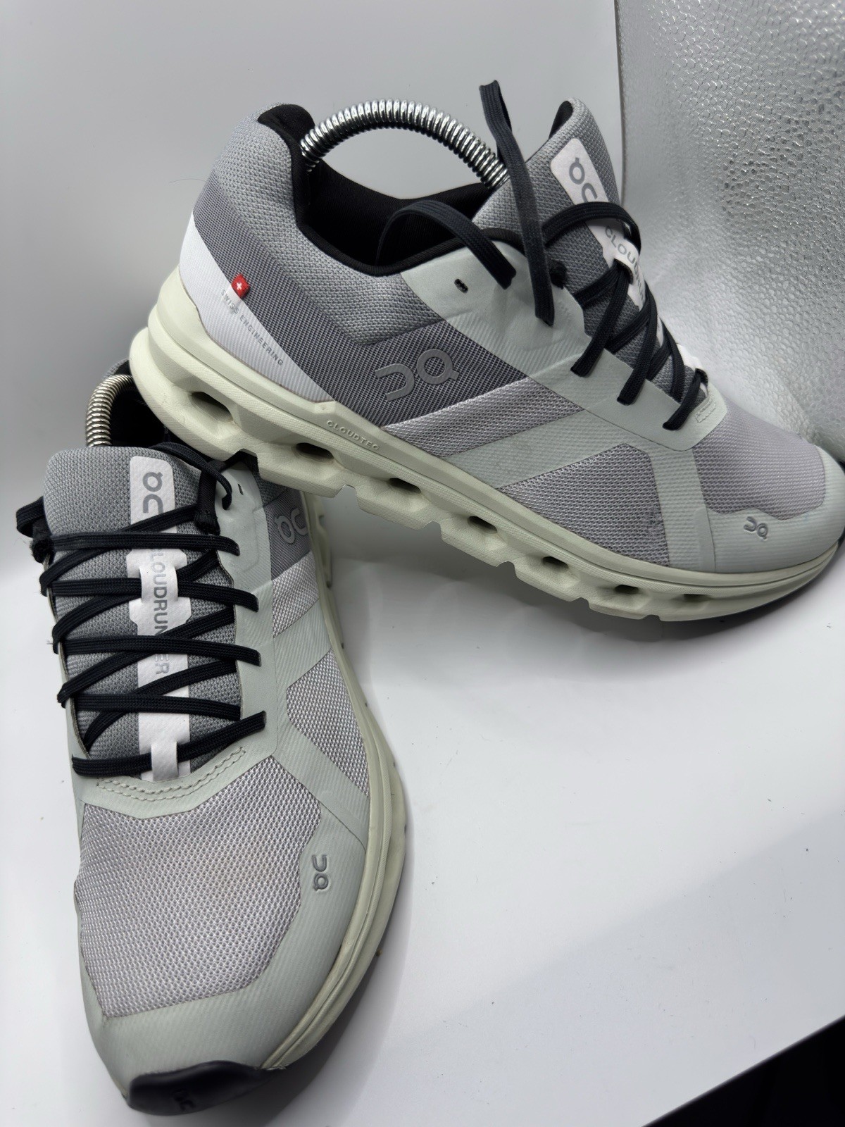 ON CLOUD SIZE # 10 - image 1