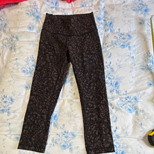 lululemon athletica Women s Black/Gray Animal...