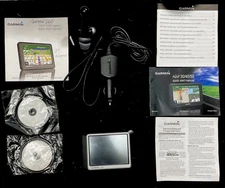 Garmin nüvi 260W 4.3 inch Color Blue Tooth Hands Free Touch Screen GPS Navigator