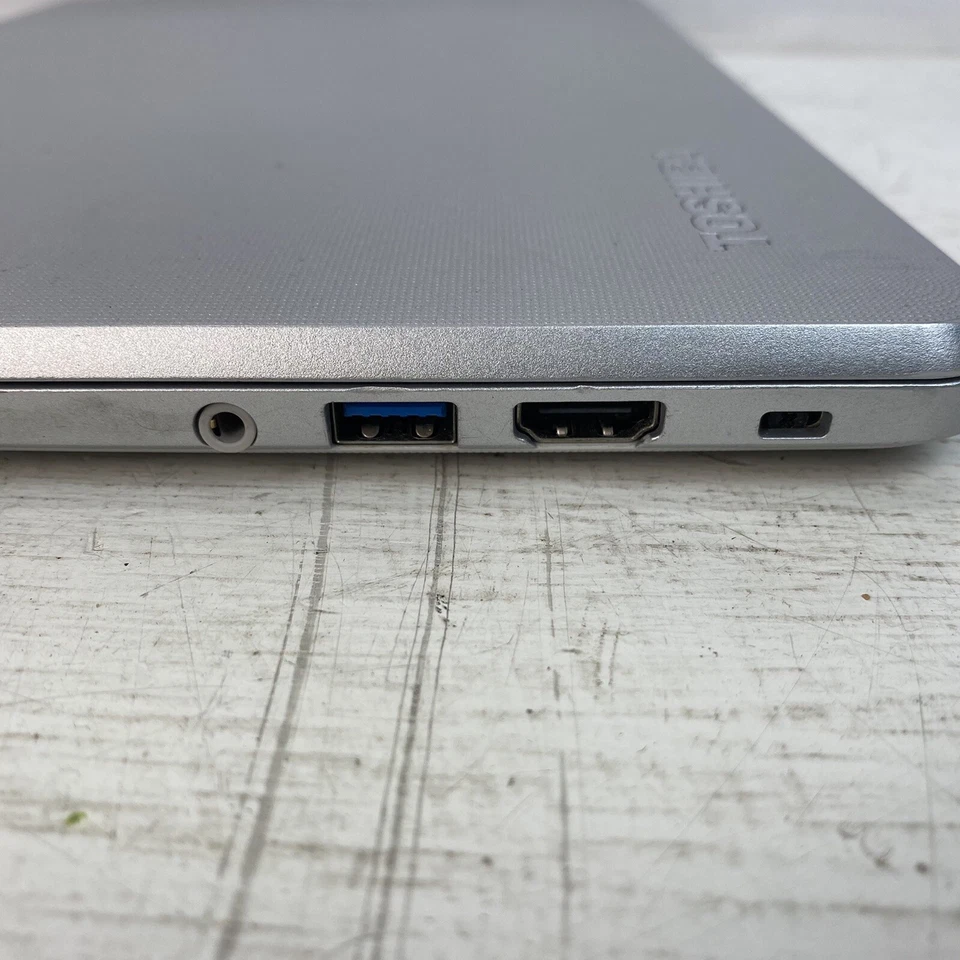 Toshiba CB30-B3122 13.3" Chromebook 2 Intel Celeron Dual Core 16GB SSD 4GB Foto 4 de 4