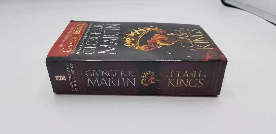 A Clash of Kings by George R. R. Martin, Paperback