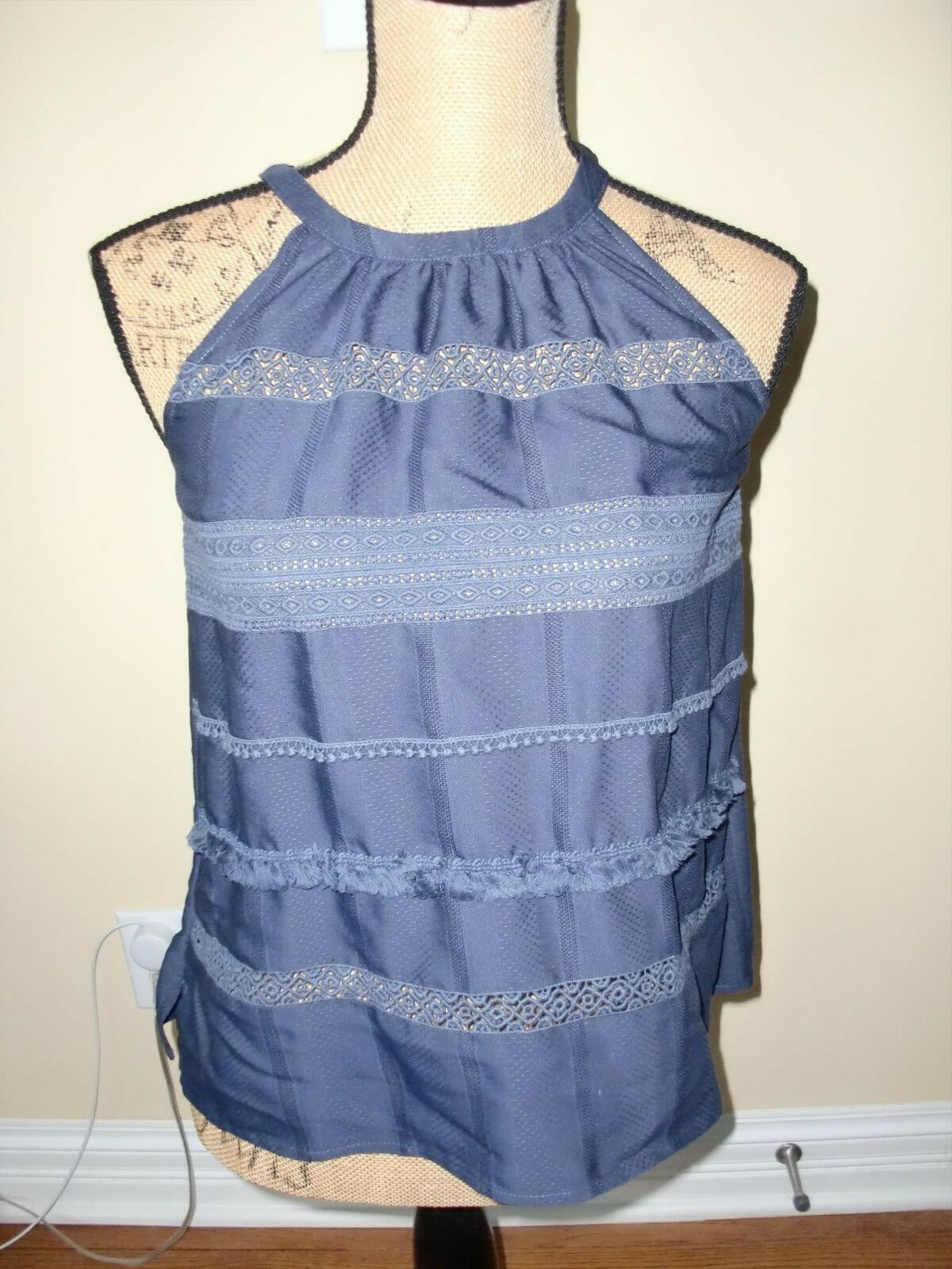 Picture 1 of 6