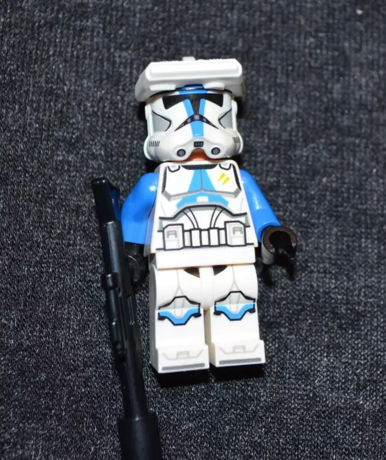 501st Clone Specialist w Accessories Star Wars Lego Minifigure NEW