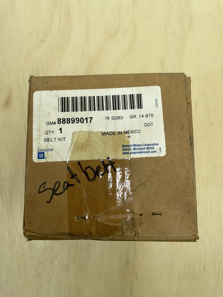 Kit retractor cinturón seguridad conductor original GM OEM 00-02 Pontiac Grand Prix 88899017 Foto 2 de 4