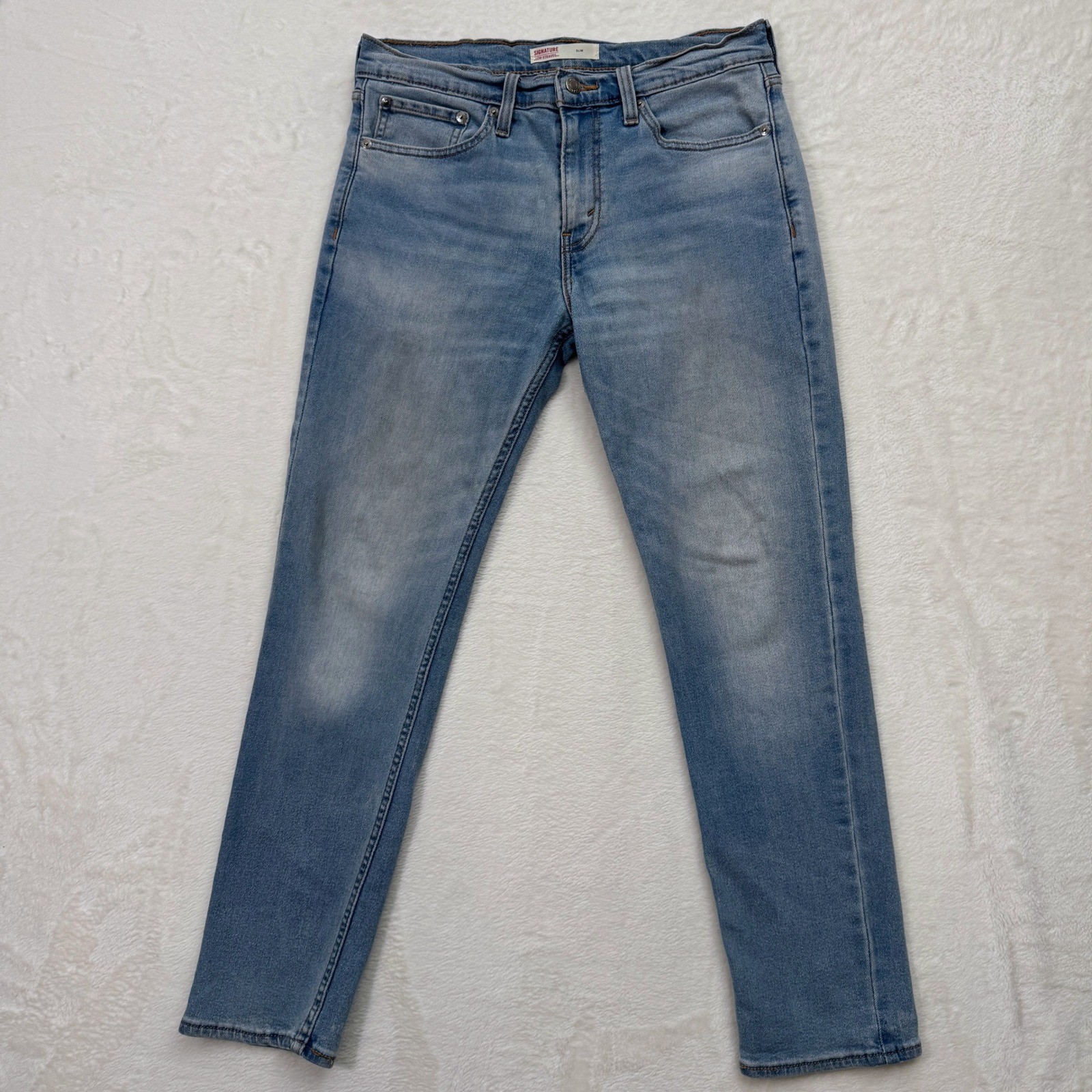 Signature by Levi Strauss Mens W32 L30 Light Wash Slim Fit Jeans