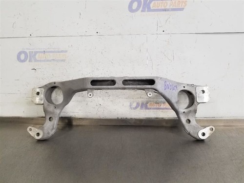 11-18 PORSCHE CAYENNE OEM ENGINE MOUNT BRACE ONLY