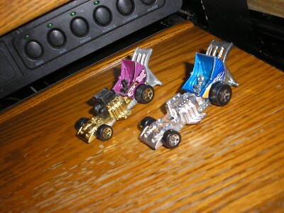 RARE NICE Lot of 2 Different Hot Wheels Baby Boomer Hot Rod Carts Free SHIP