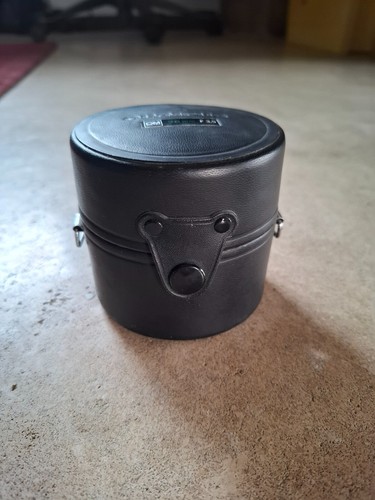 Olympus OM 28mm F 3,5 lens case - Photo 2 sur 2