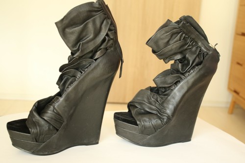 GIVENCHY WEDGE SANDALS SIZE 41/ US10 - Picture 7 of 12