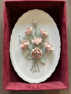 Herend Hungarian Porcelain Rose Plate Figurine Mint Condition
