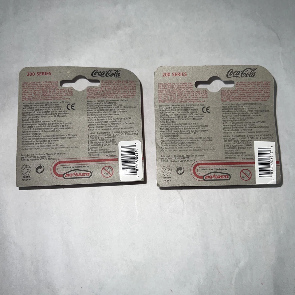 COCA COLA MAJORETTE CORVETTE 1/64 Лот из 2 Красных Белых  - Изображение 4 из 4