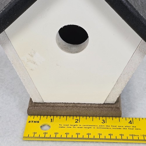 Weatherproof Composite Wren Chickadee Bird House w Chain to Hang - Picture 9 of 17