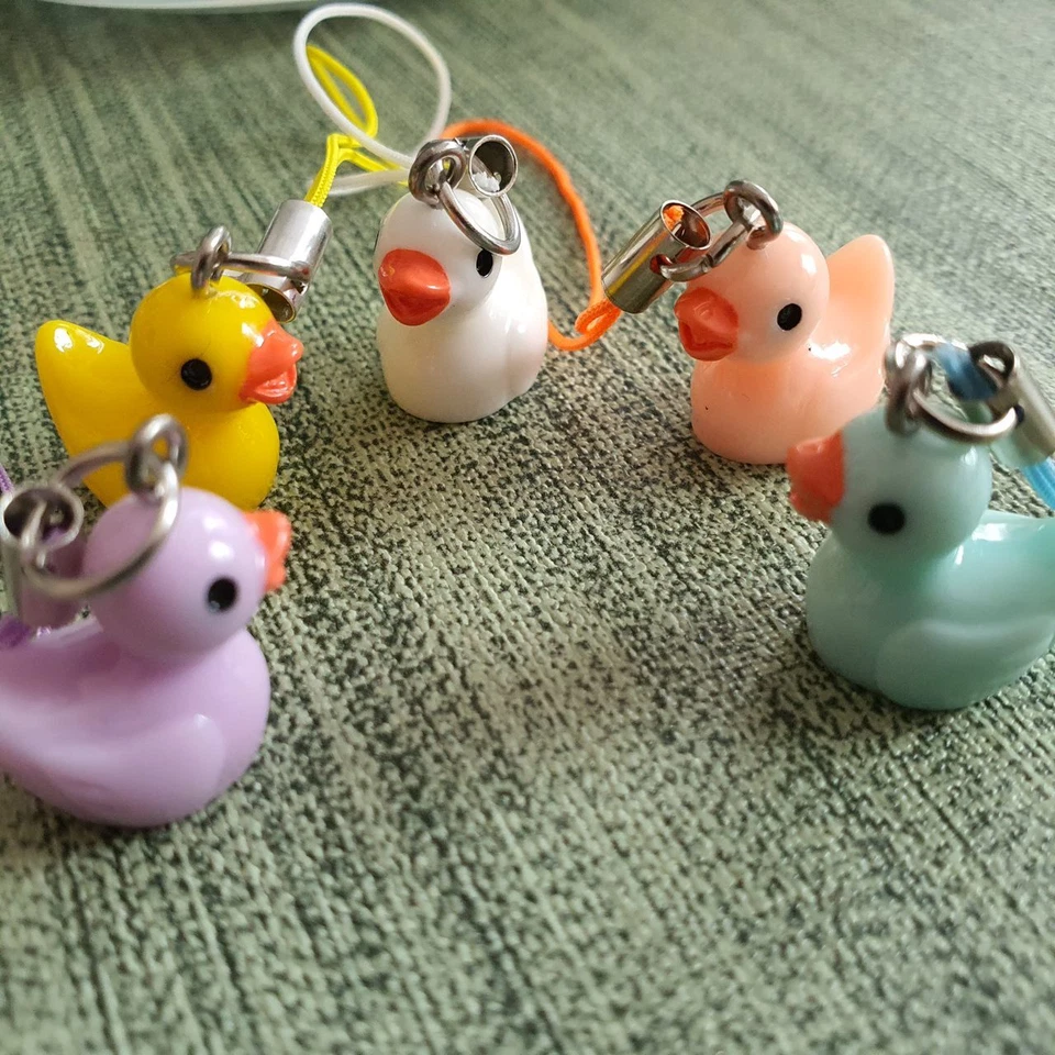 Anhänger mit Band für Handy/Tasche/... *NEU* verschiedene Figuren aus Acryl - Bild 3 von 4