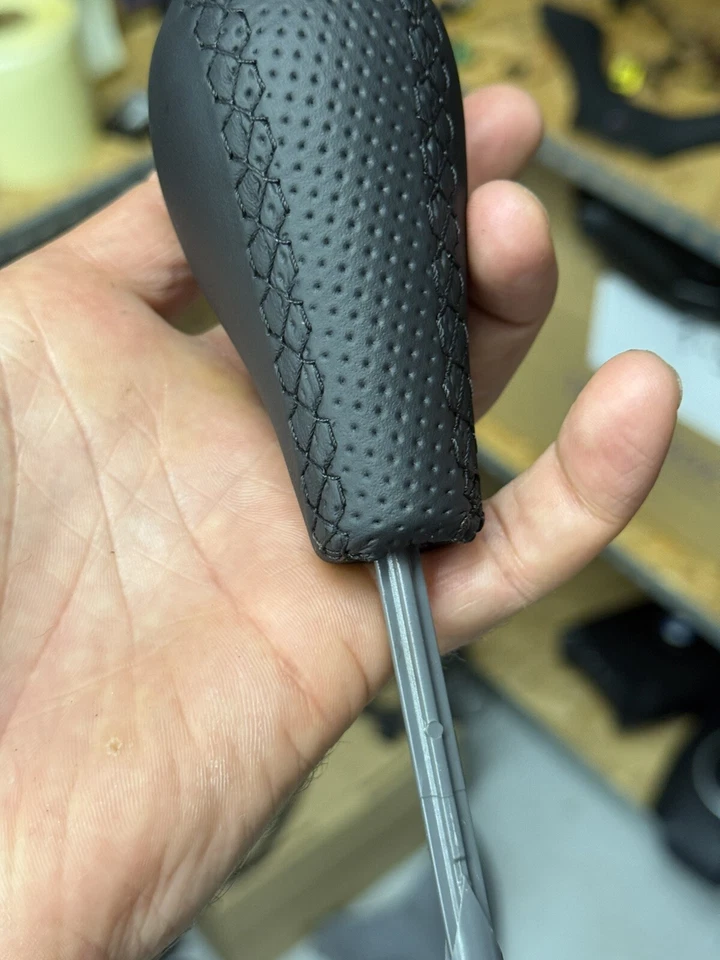 BMW e36 automatic shift knob E39 E46 E38 Z3 Black Perforated Genuine Shift Knob - Image 2 of 4