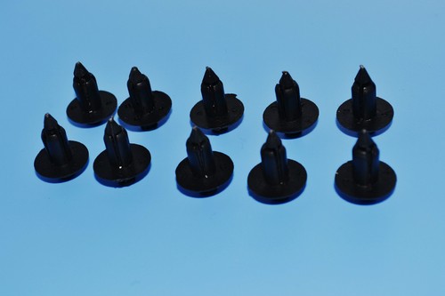 10 x SAAB NERO RIVETTI IN PLASTICA TIPO Telaio FINITURA PANNELLO FISSAGGIO CLIP - Foto 3 di 6