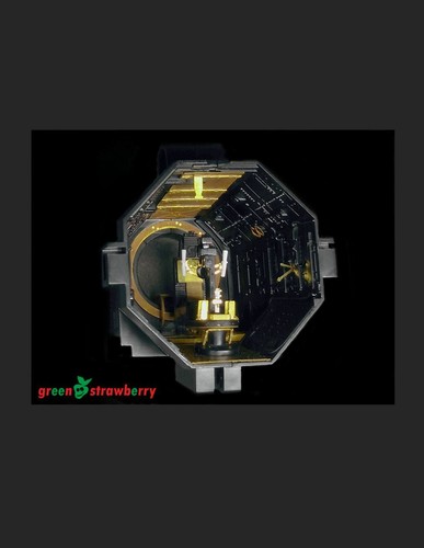Green Strawberry 1/72 YT-1300 Millennium Falcon Cockpit & Gun Wells Details Set - Picture 4 of 9