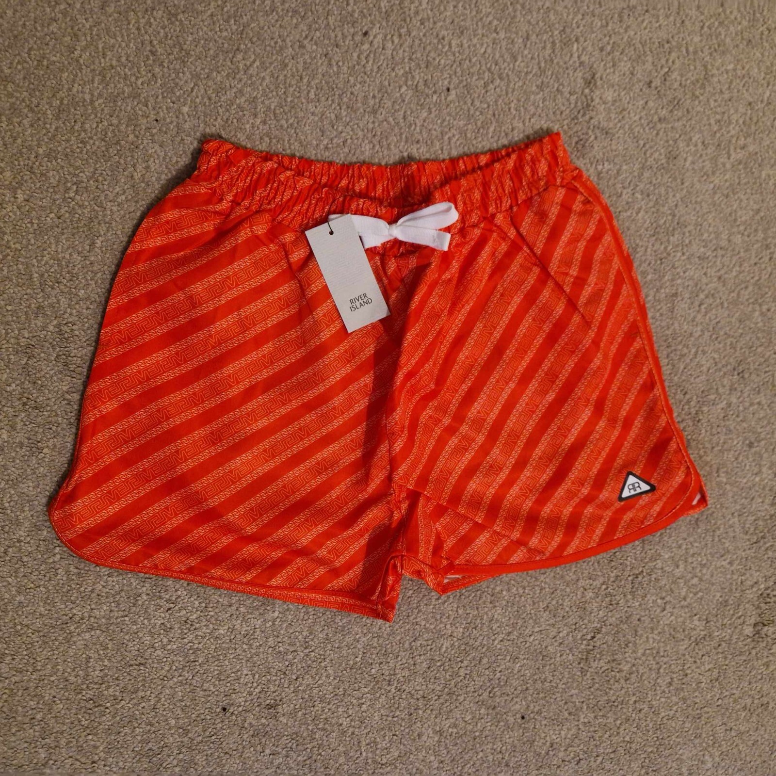 Picture 1 of 2