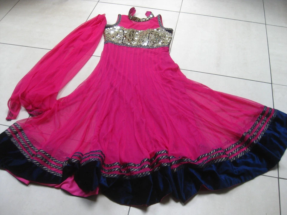 INDIAN DRESS WEDDING LENGHA BOLLYWOOD PRINCESS theatre costume 8 pink shiny maxi