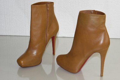 hidden platform boots