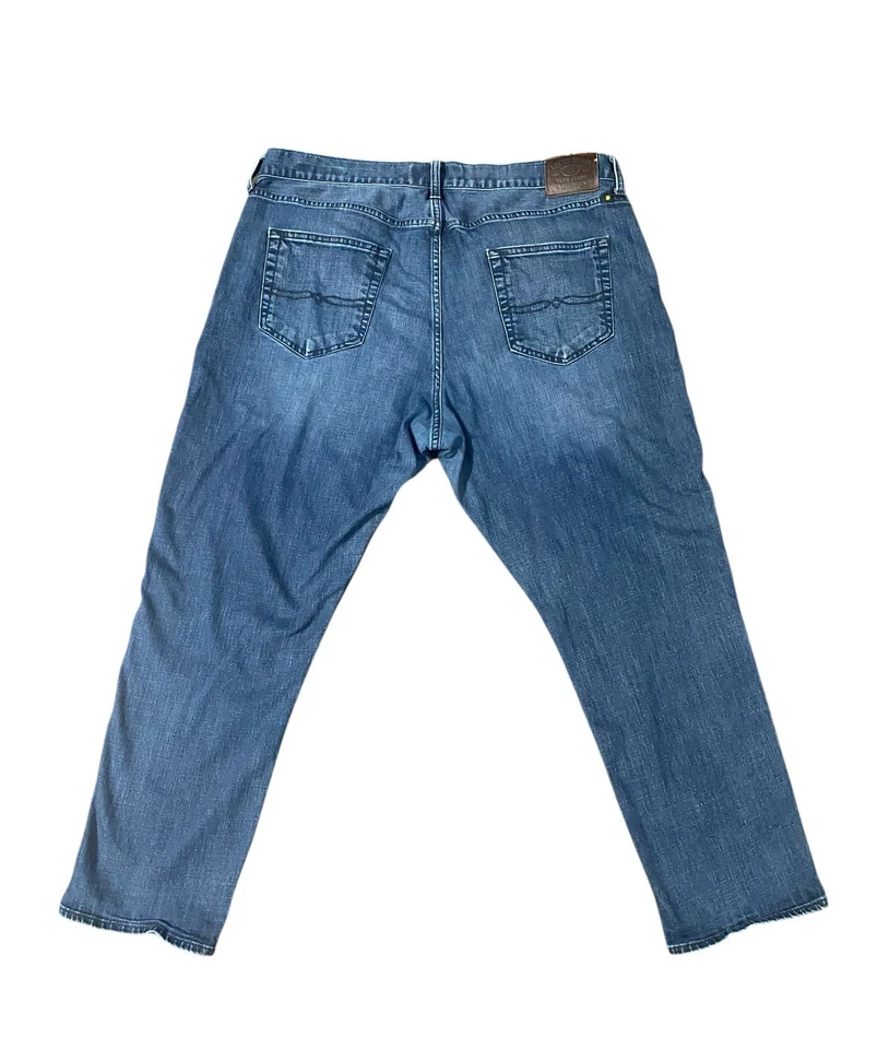 Lucky Brand Men's 410 Athletic Straight Fit Denim Jeans Size 40x30 - Image 4 of 4