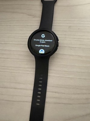 Google Pixel Watch 2 41mm Matte Black Aluminum Case With Obsidian Black Silicone