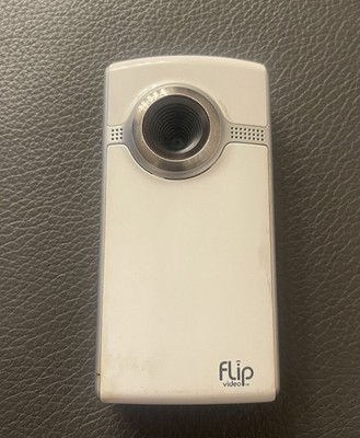 Cisco Flip Ultra HD Camcorder U260 White AS IS FOR PARTS OR REPAIR FREE shipping