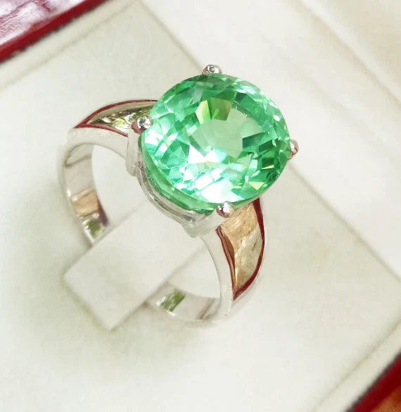 Anillo de boda Paraiba verde creado en laboratorio talla #7.5_925 plateado y con enchapado en G Foto 2 de 4