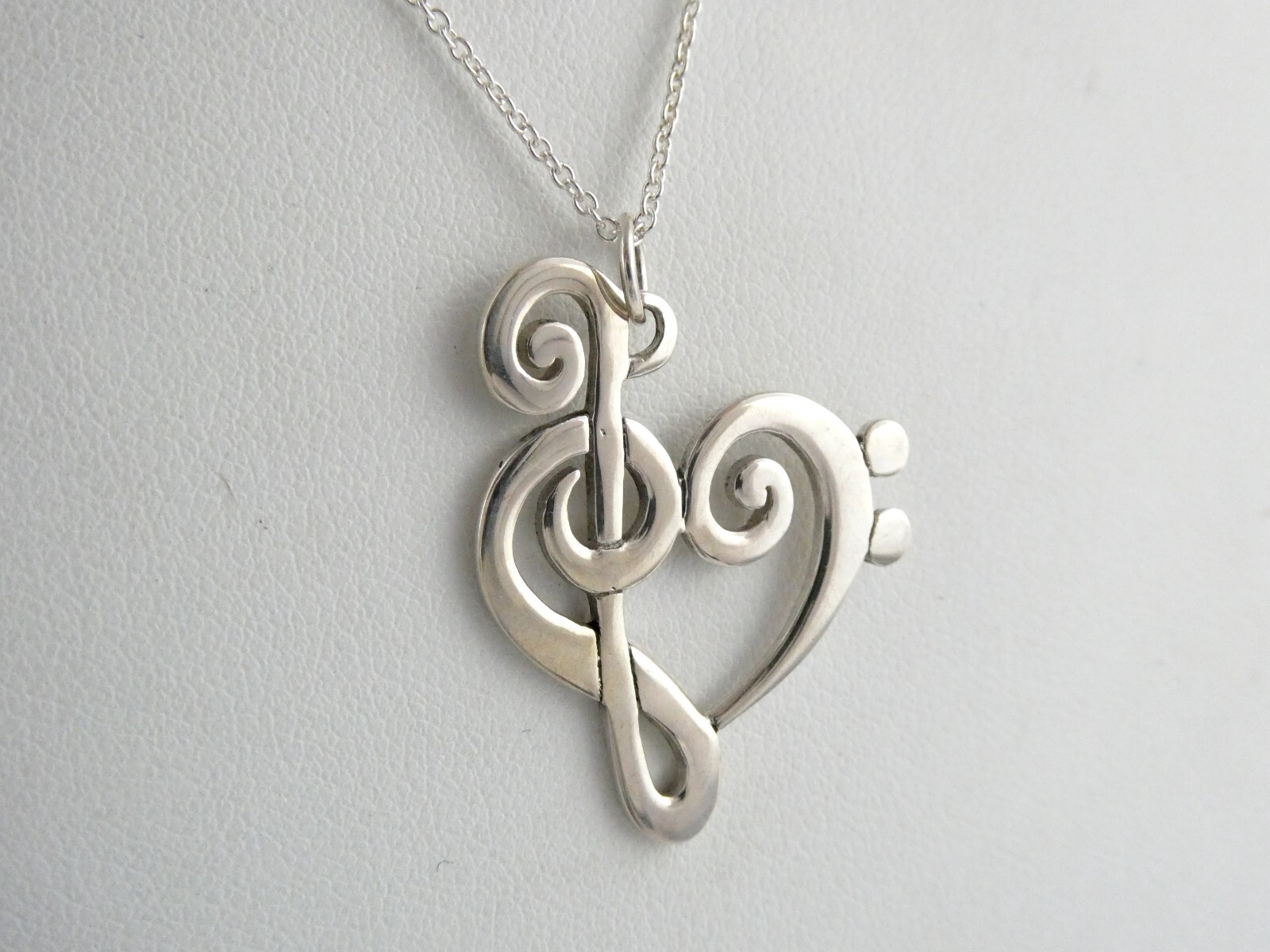 Sterling Silver Treble Clef Music Note Heart Pendant … Gem