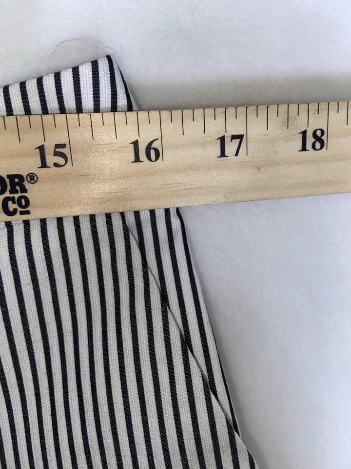 Pantalones Cortos Deportivos Jones New York Para Mujer 8 Azul Blanco Rayas Bermudas Elastizados Informales Foto 3 de 4