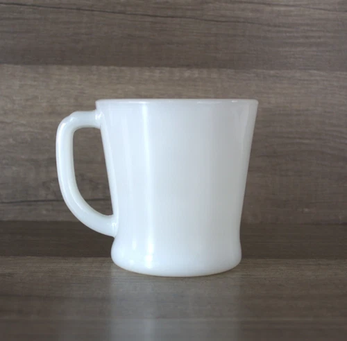 VTG EUC Anchor Hocking Fire King Oven White Milk Glass Coffee Mug Made in USA