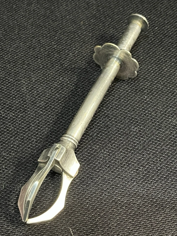 Ancienne Pince à sucre ou glaçons Le Crabe Argenté - Photo 2/4