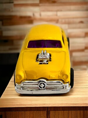 ホットウィール　shoe box 2000 Hot Wheels Yellow Shoe Box 1949 Ford First Editions 1/64