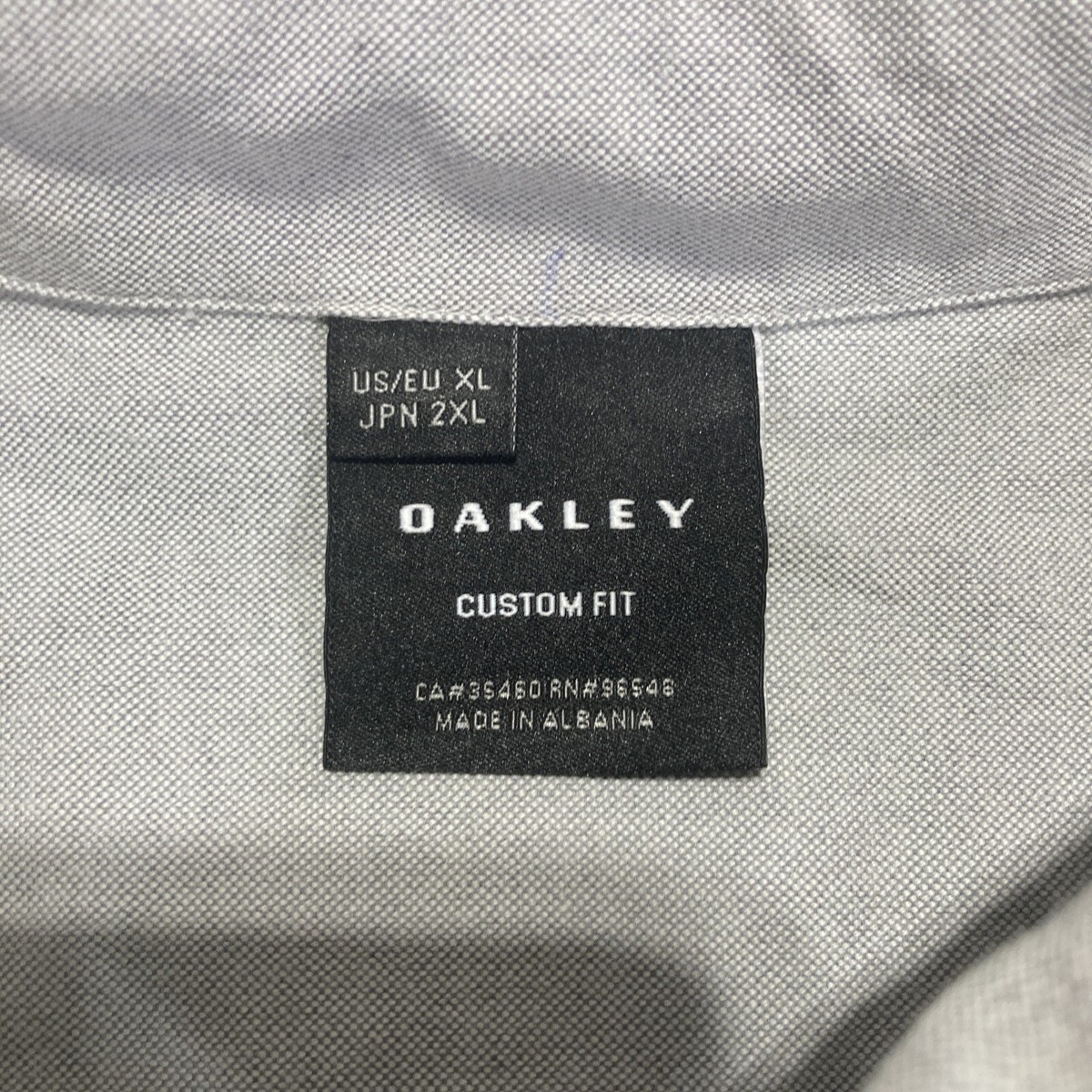 pri  Oakley Shirt Men's 2XL Gray Button Up Long Sleeve Custom Fit Logo