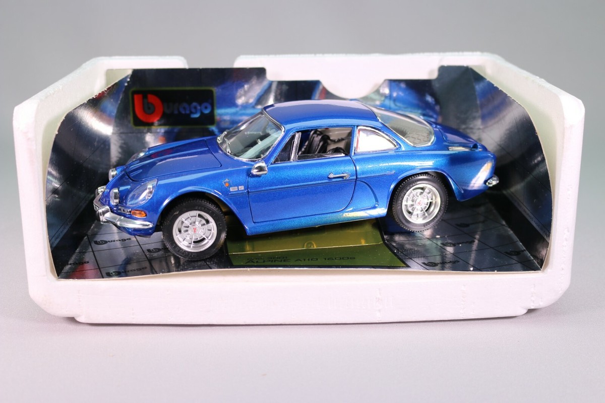 LE795 BURAGO SPECIAL COLLECTION 3001 Voiture 1/16 Alpine