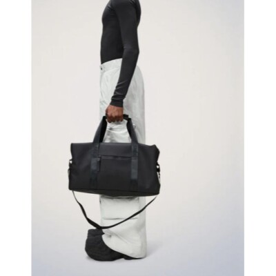 NEW RAINS Trail Gym  Water Resistant Bag in Black