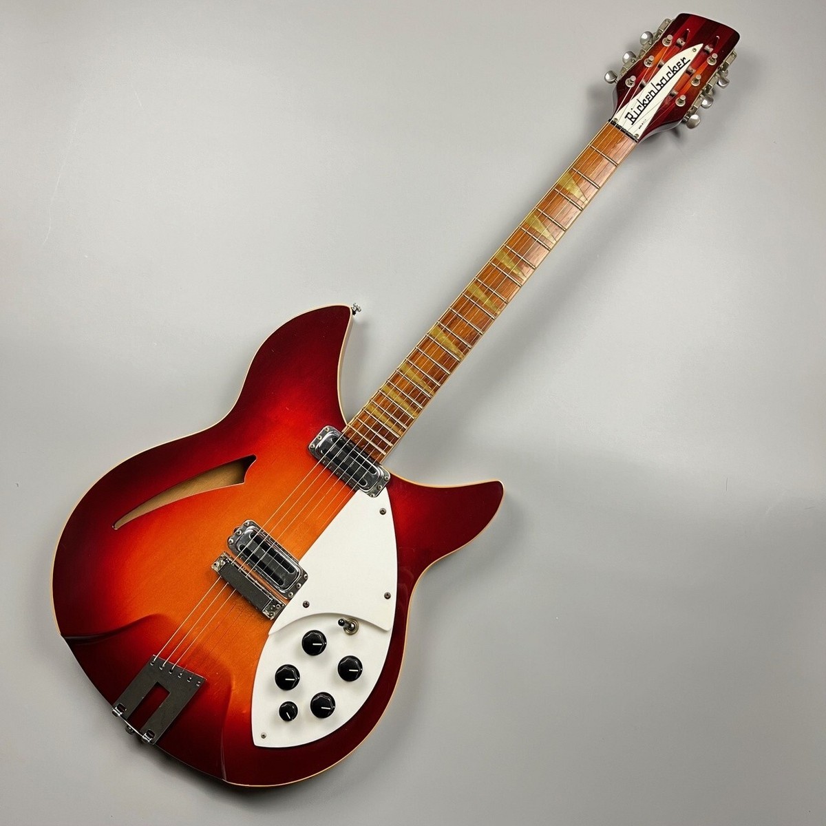 Rickenbacker 320 12弦 Rickenbacker 320-12 Jetglo 1988 – Chicago Music Exchange