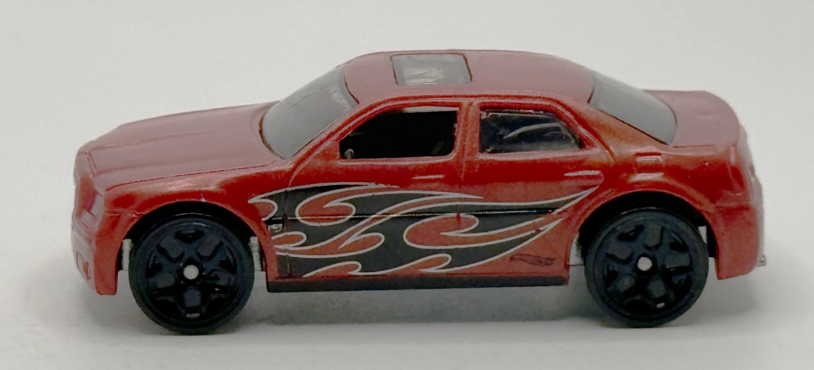 Hot Wheels Chrysler 300C Hemi Dark Orange 2012 Thailand