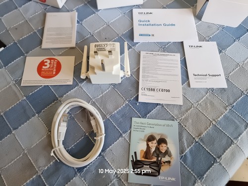 New TP-Link TL-WA855RE 300Mbps Wi-Fi Range Extender