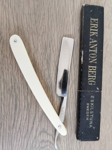 Berg Eskilstuna straight razor + unknown SR + paddle strop shave ready