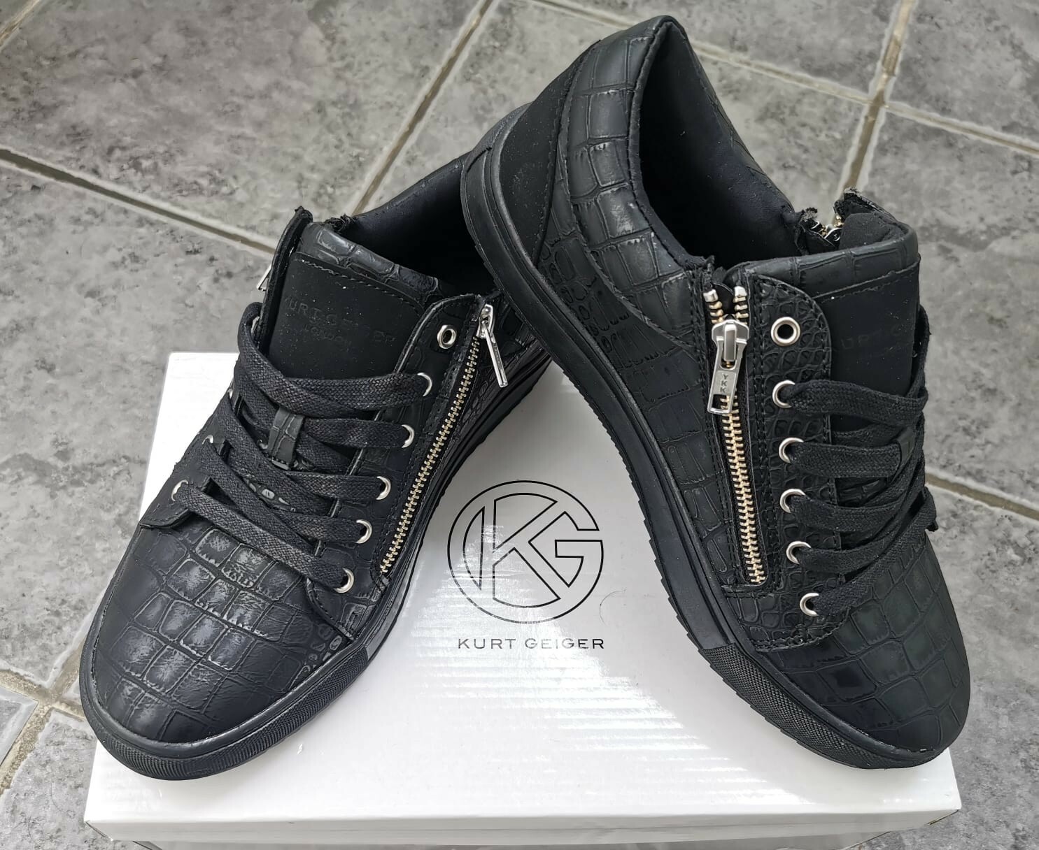 kurt geiger mens black Capone trainers 
