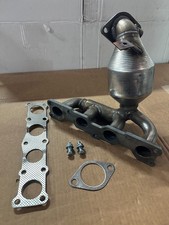 MagnaFlow OEM Grade Federal / EPA Compliant Manifold Catalytic Converter 51125