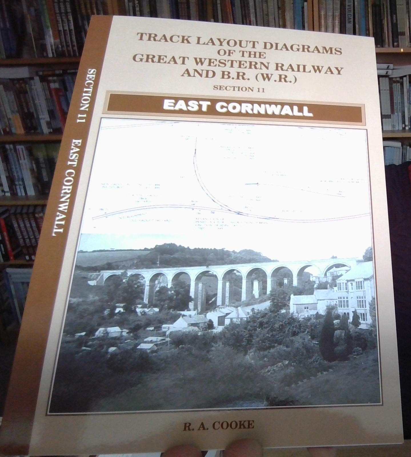 TRACK LAYOUT DIAGRAMS OF THE GWR EAST CORNWALL SECTION 11 NEW 9781911038573